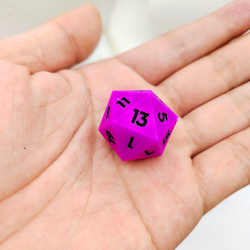 Environmentally friendly silicone dice (12)
